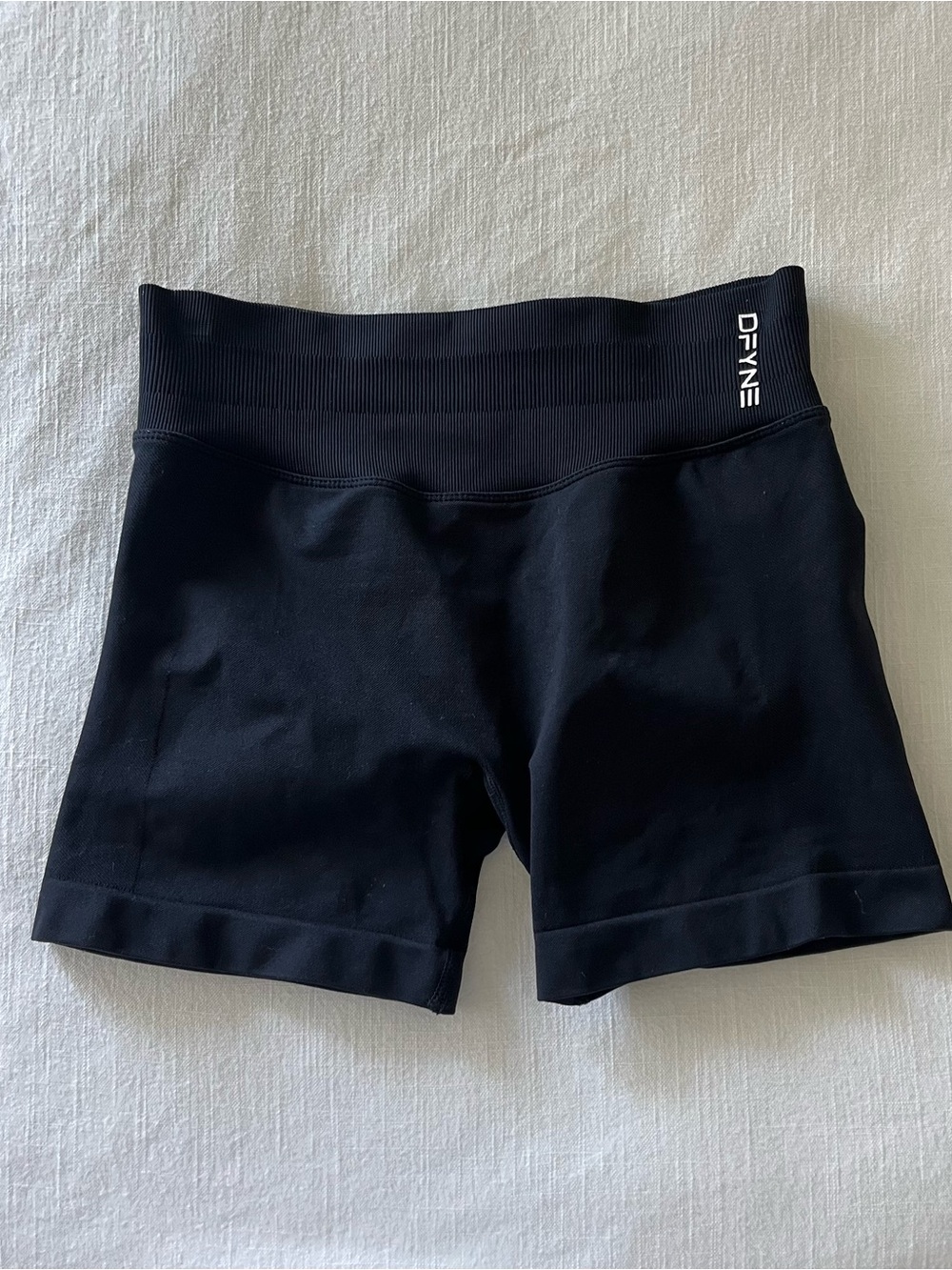 DFYNE - Impact black shorts